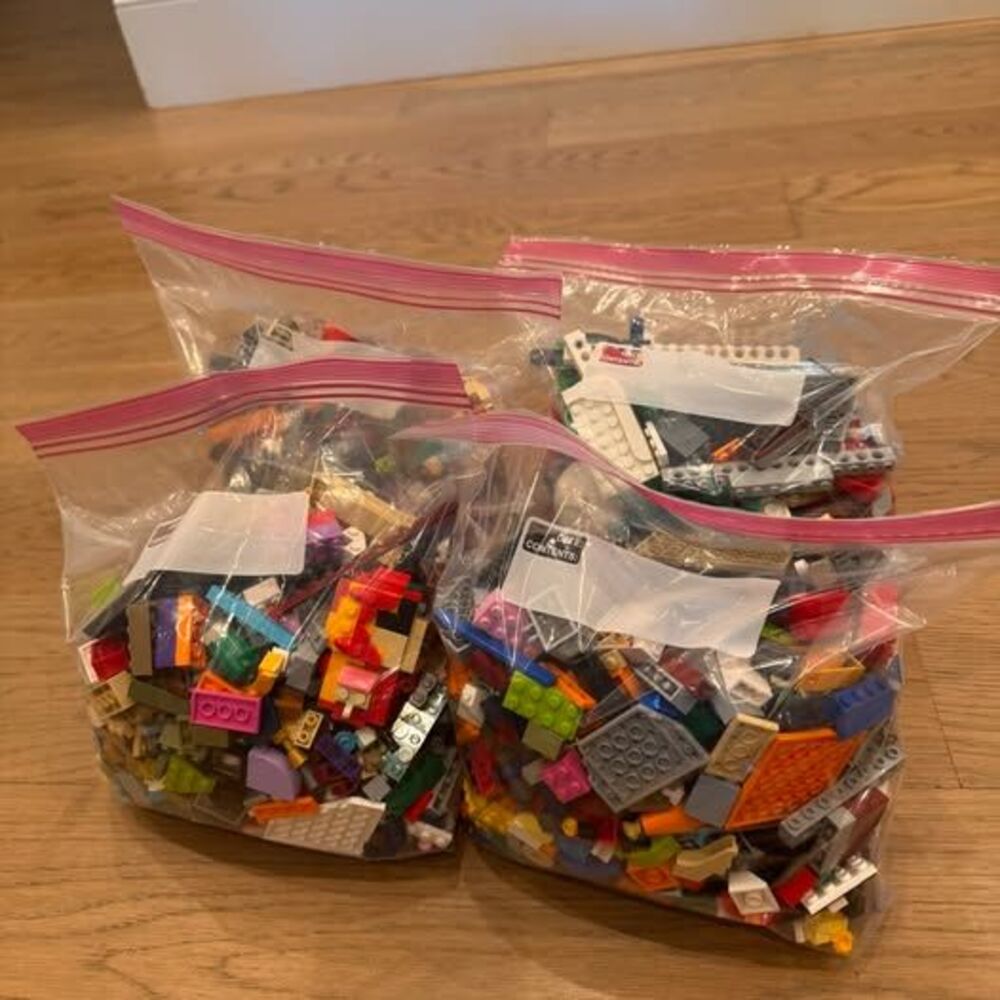 2 LBS Genuine LEGO Bulk Lot – Mixed Bricks & Pieces +